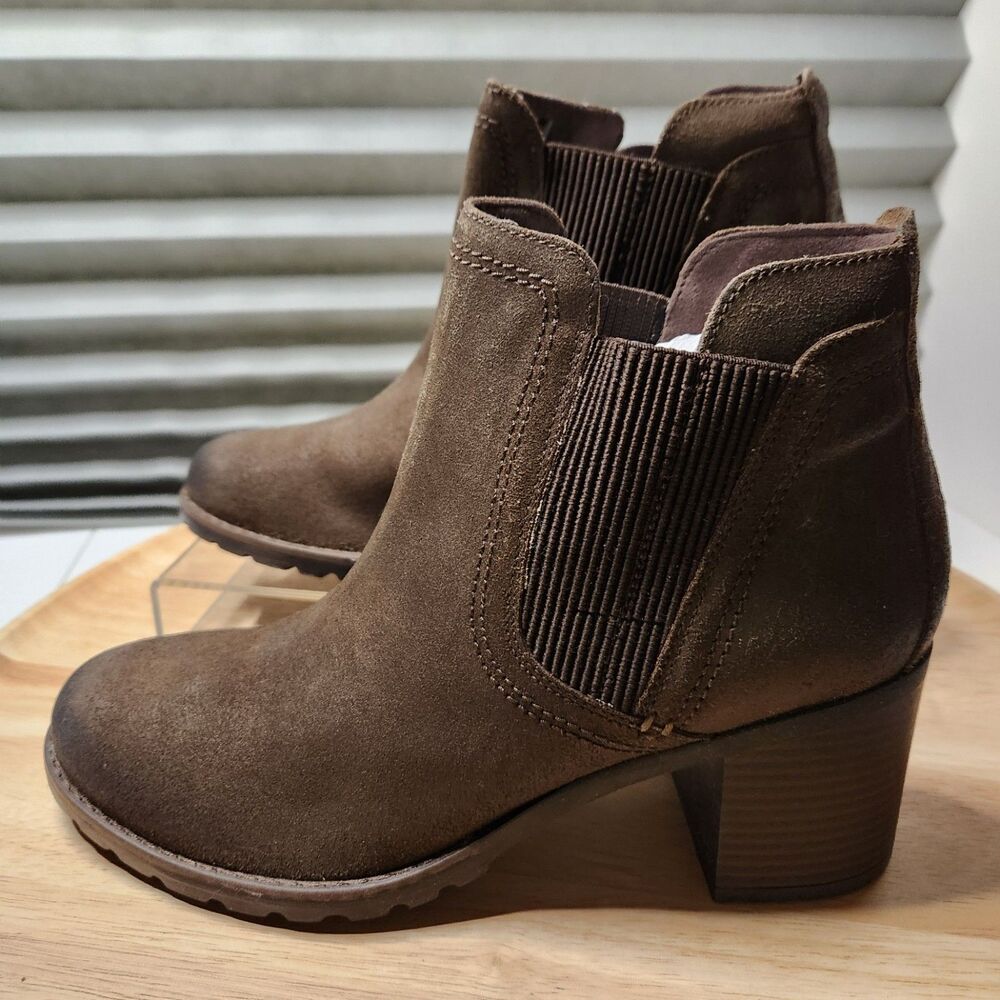 Clarks Leda Heeled Ankle Boots Women’s 11